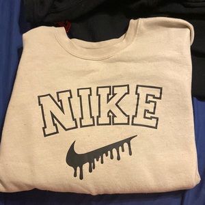 NIKE, custom made drippy logo, size 2XL
